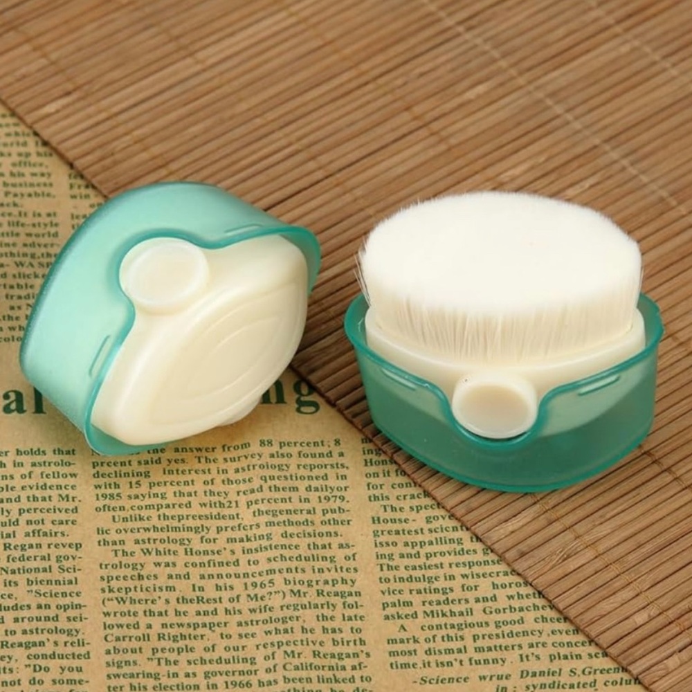 💞 New Green Travel Foundation Makeup Brush